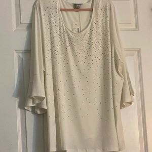 Plus size dressy top. Size 5X (34/36)